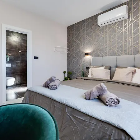 Holiday Oasis By Interhome